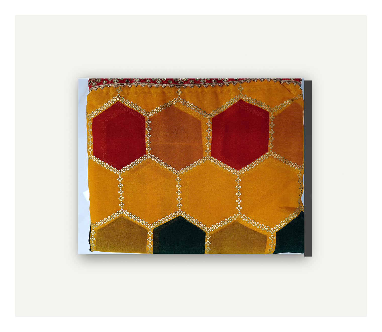 Synthetic Doria Peela